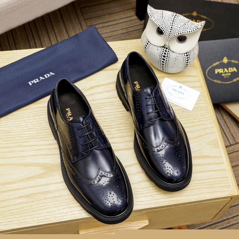 Pra*a leather shoes